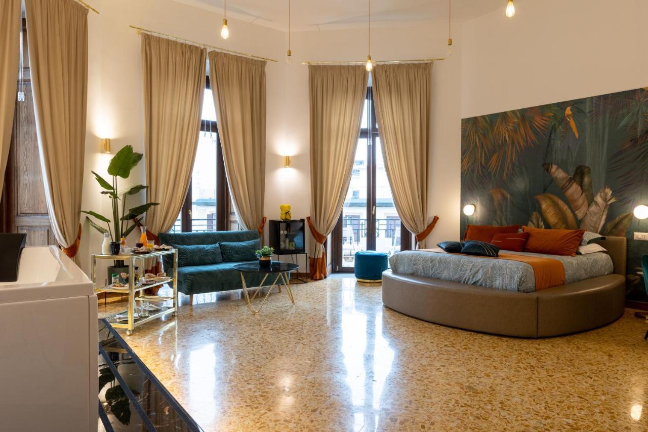 La Lepre Felice-Bovio Hotel Napoli Bagian luar foto