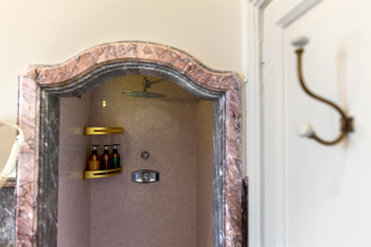 La Lepre Felice-Bovio Hotel Napoli Bagian luar foto