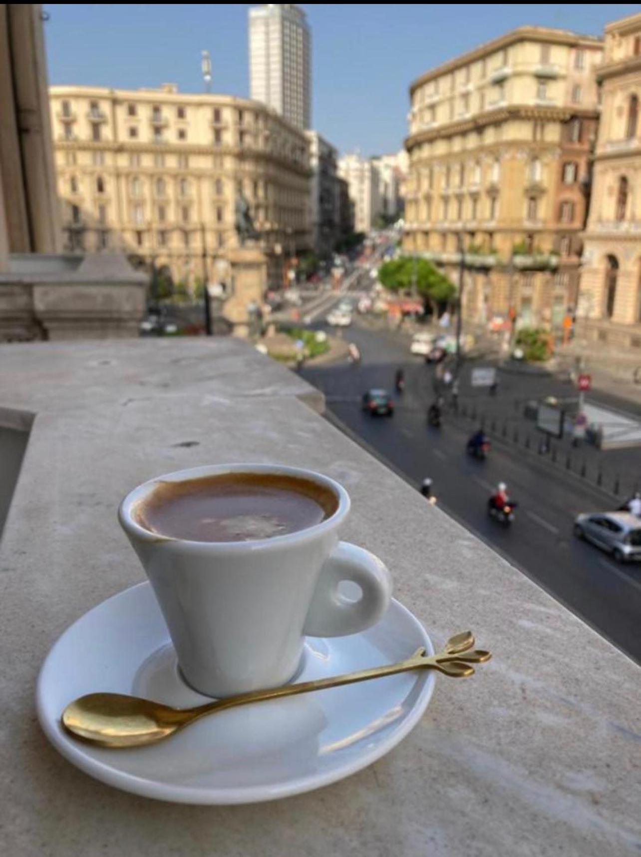 La Lepre Felice-Bovio Hotel Napoli Bagian luar foto