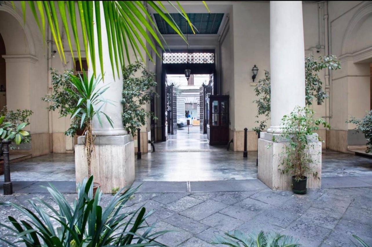 La Lepre Felice-Bovio Hotel Napoli Bagian luar foto